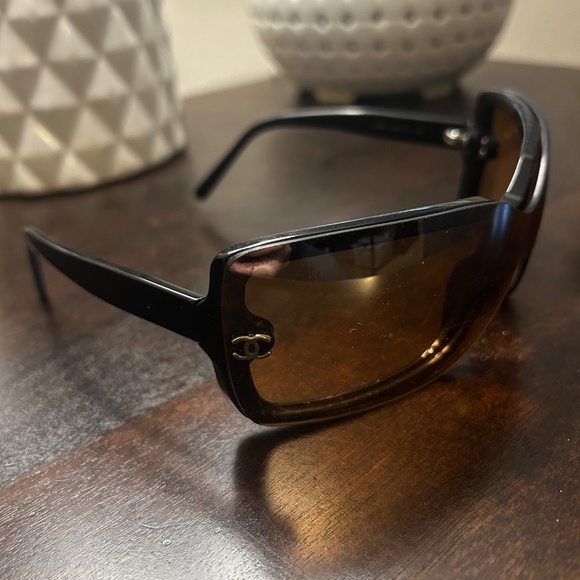 Chanel Sunglasses Vintage 2000's, 5065 c 501/18 120 - Picture 2 of 3